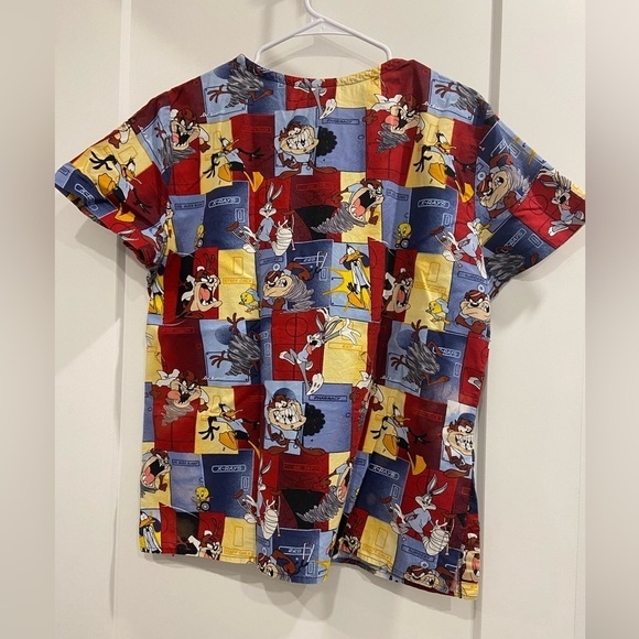 Looney Tunes Scrubs Bugs Bunny Tasmanian Devil Daffy Duck Tweety Bird Cartoon - Picture 2 of 11